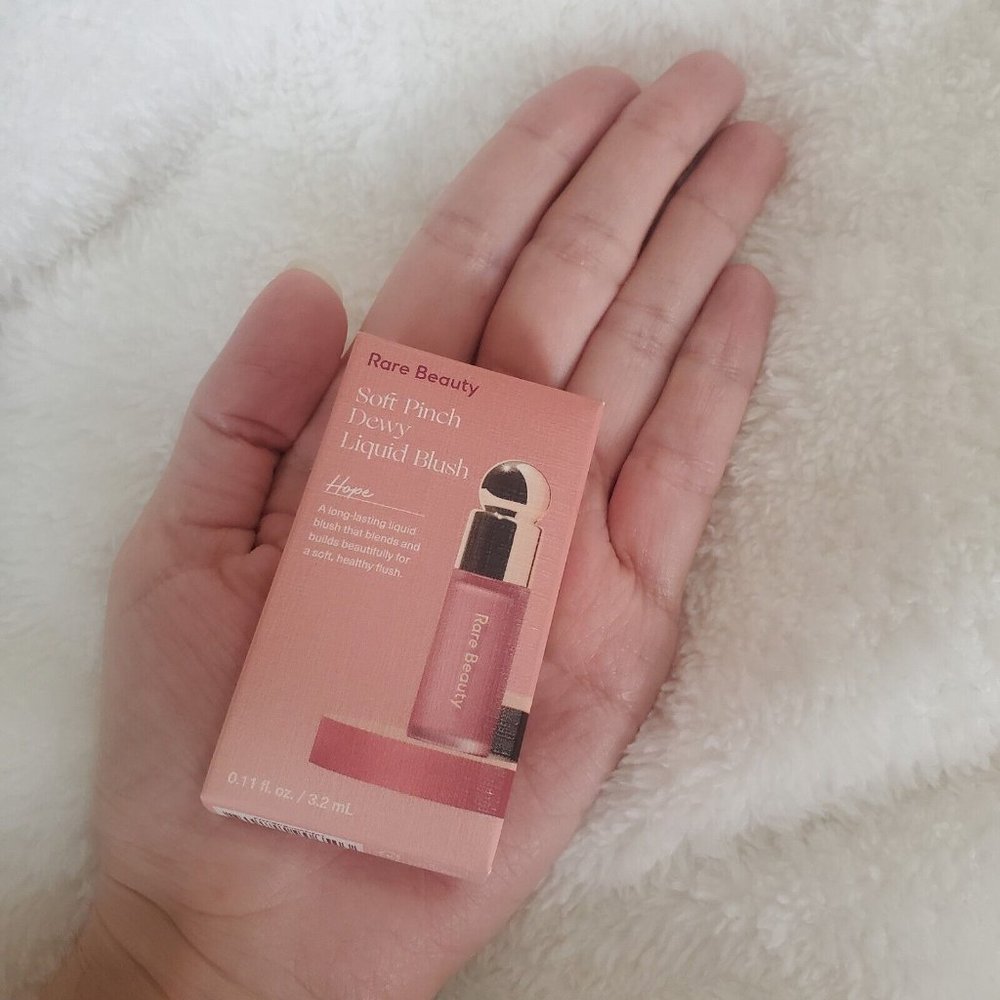 Rare Beauty By Selena Gomez Soft Pinch Liquid Blush Mini in Hope NEW - Picture 9 of 13